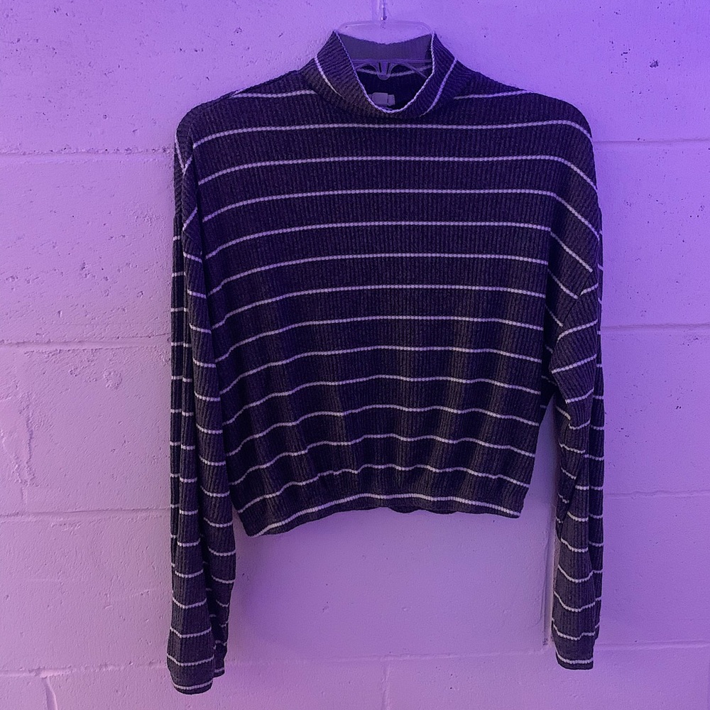 Garage striped crop top/ turtleneck, size Medium